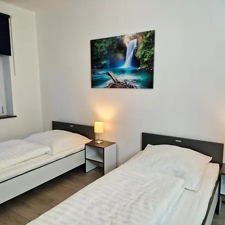 شقة Meribu G31 Fuer Monteure Und Arbeiter *