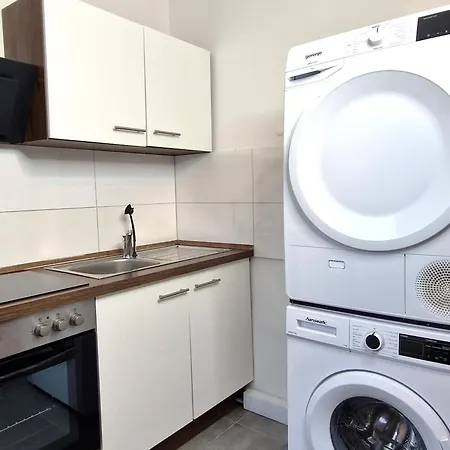 شقة Meribu G31 Fuer Monteure Und Arbeiter إسن